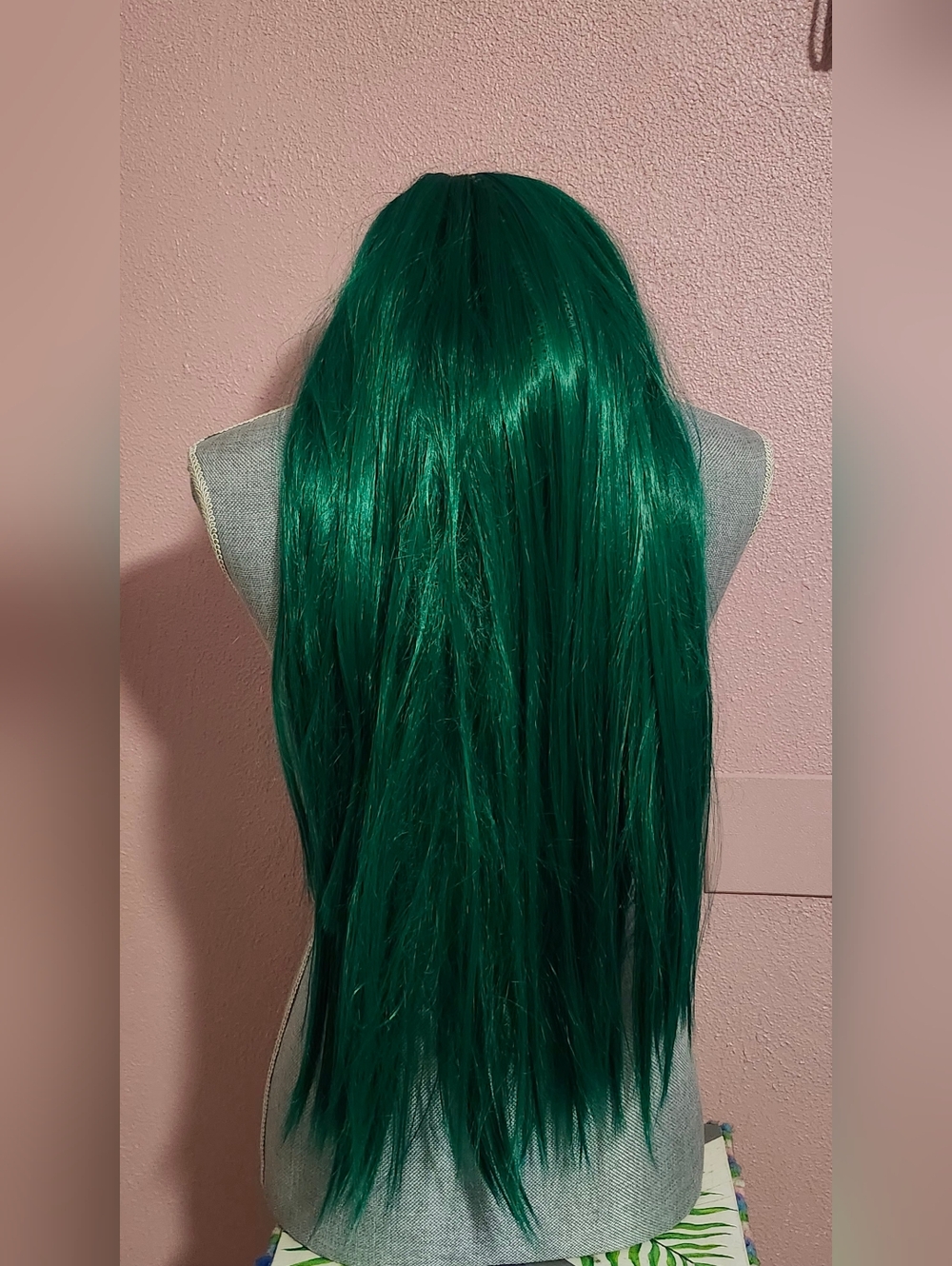 Long Straight Green Women's Wig - Vibrant Emerald Hair